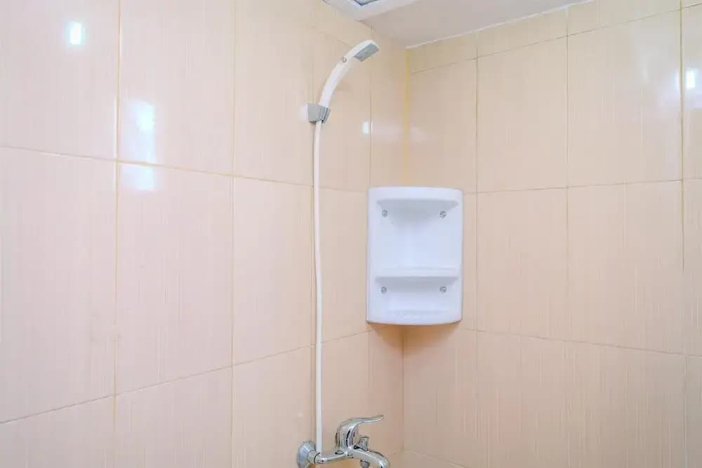 Strategic 2Br Apartment At Bassura City - photo 4