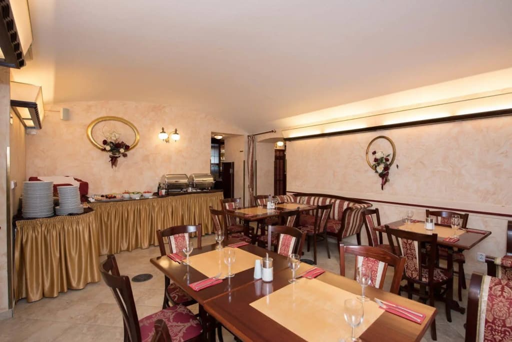 Alqush Downtown Hotel - photo 22