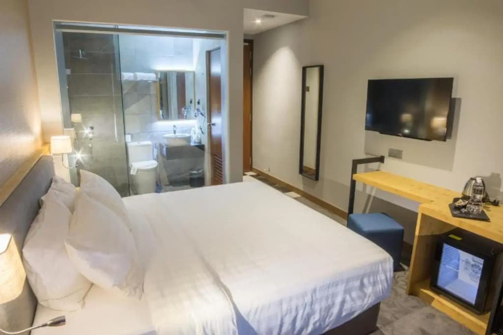 Redpine Boutique Hotel - photo 5