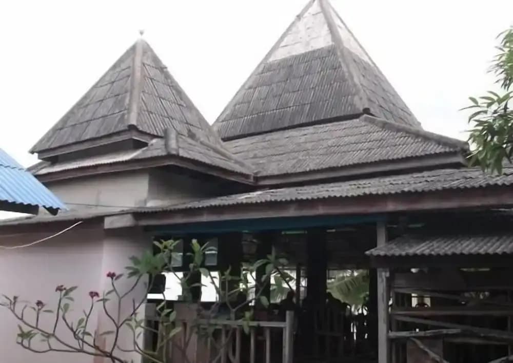 Shady Resort - photo 1
