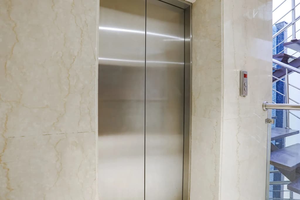 Fabhotel Grand Stay - photo 10