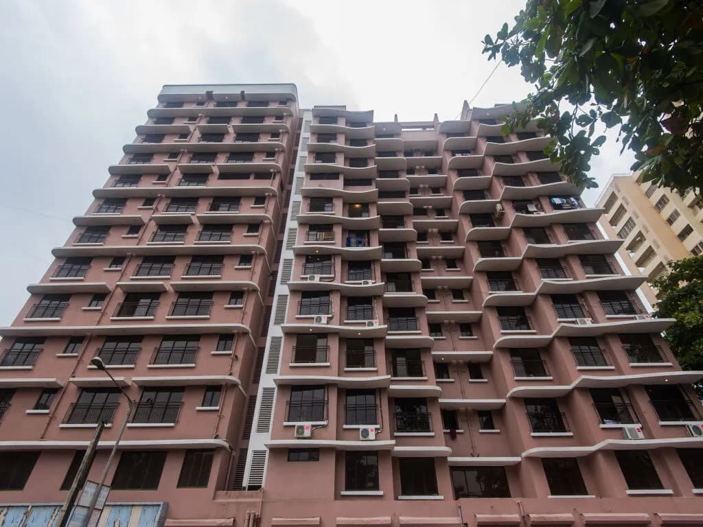 OYO 4184 Hotel Raj - photo 1