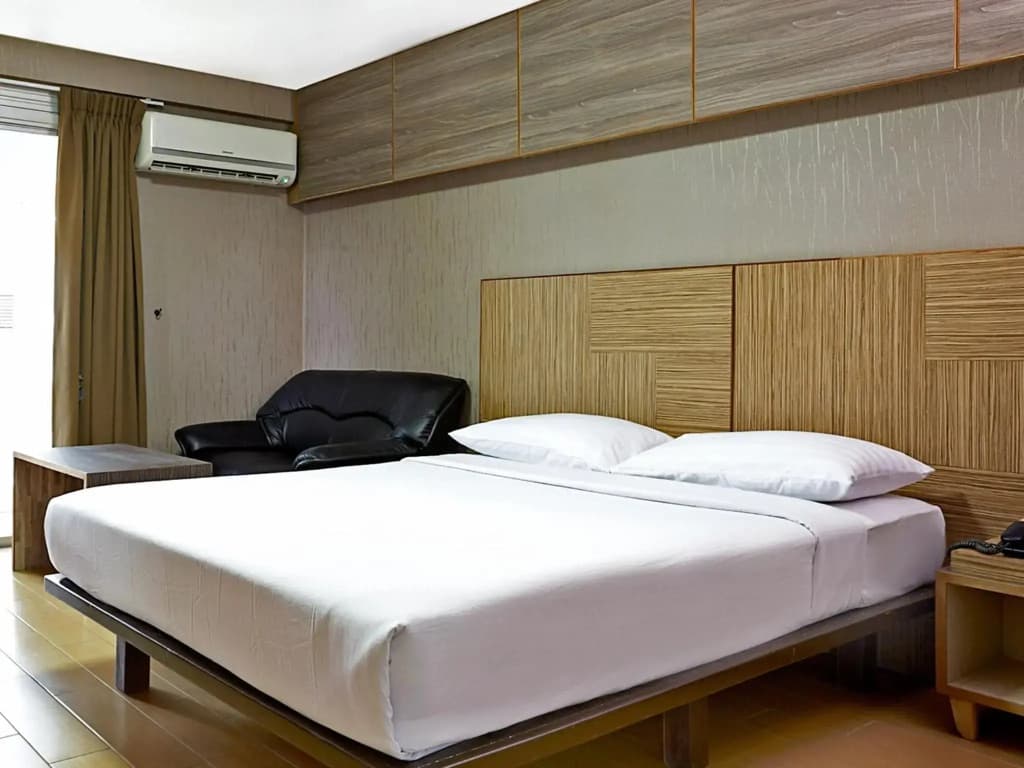 Watana Hotel - photo 3