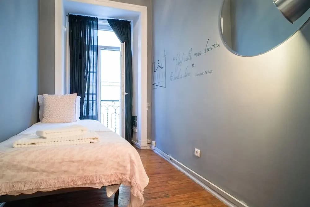 Tram 28 Apartment - photo 10