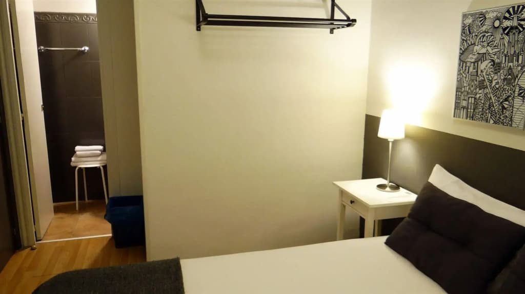 Hostal El Ninot - photo 10