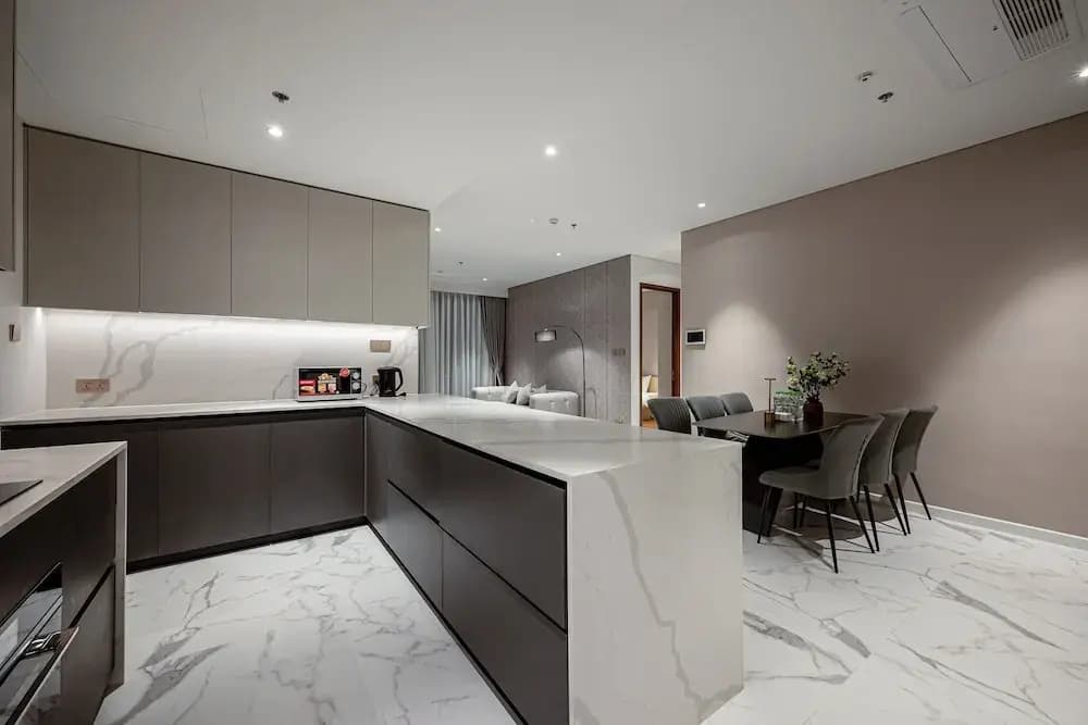 DongDong Apartment The Metropole - photo 12