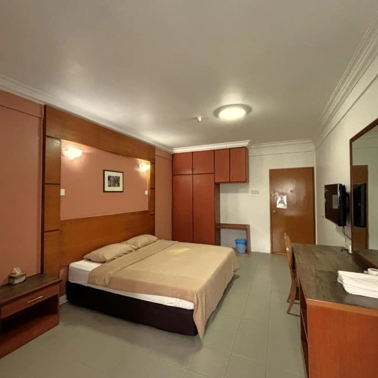 The Cool Point Hotel - photo 2