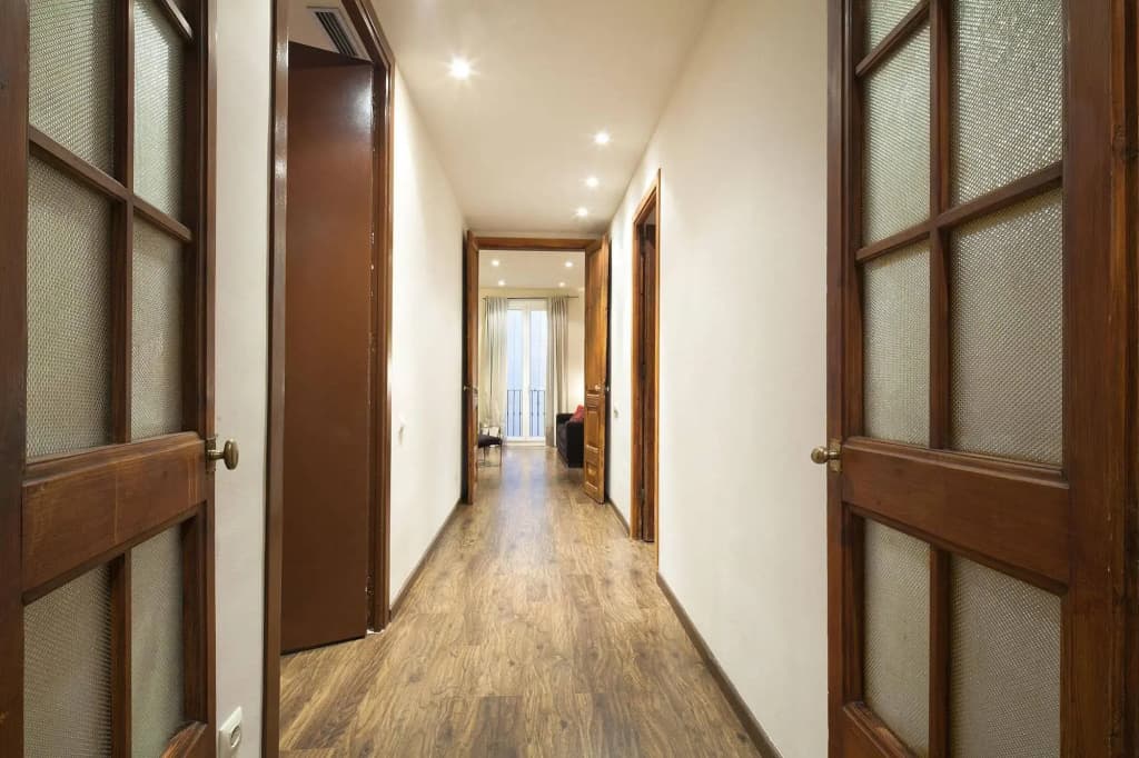 Aspasios Urquinaona Apartments - photo 12