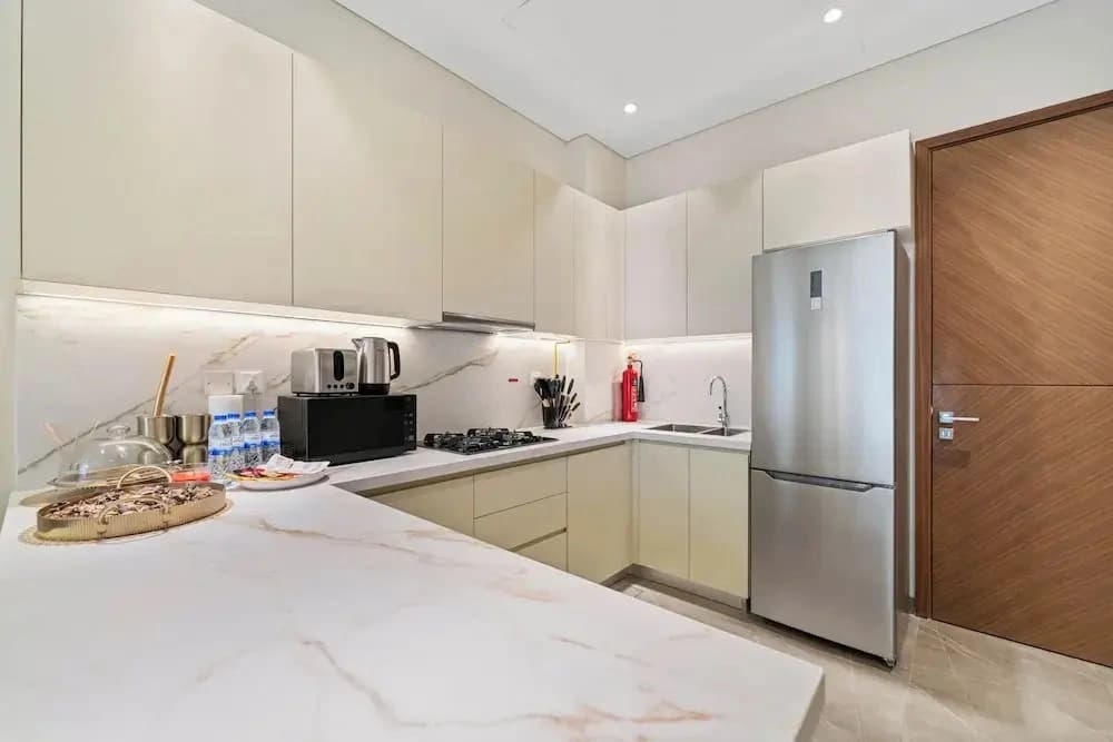 Brand New Stylish Unit near Circle Mall - photo 21