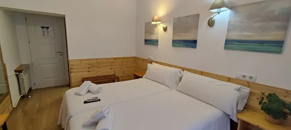 Hostal Aliste - photo 37