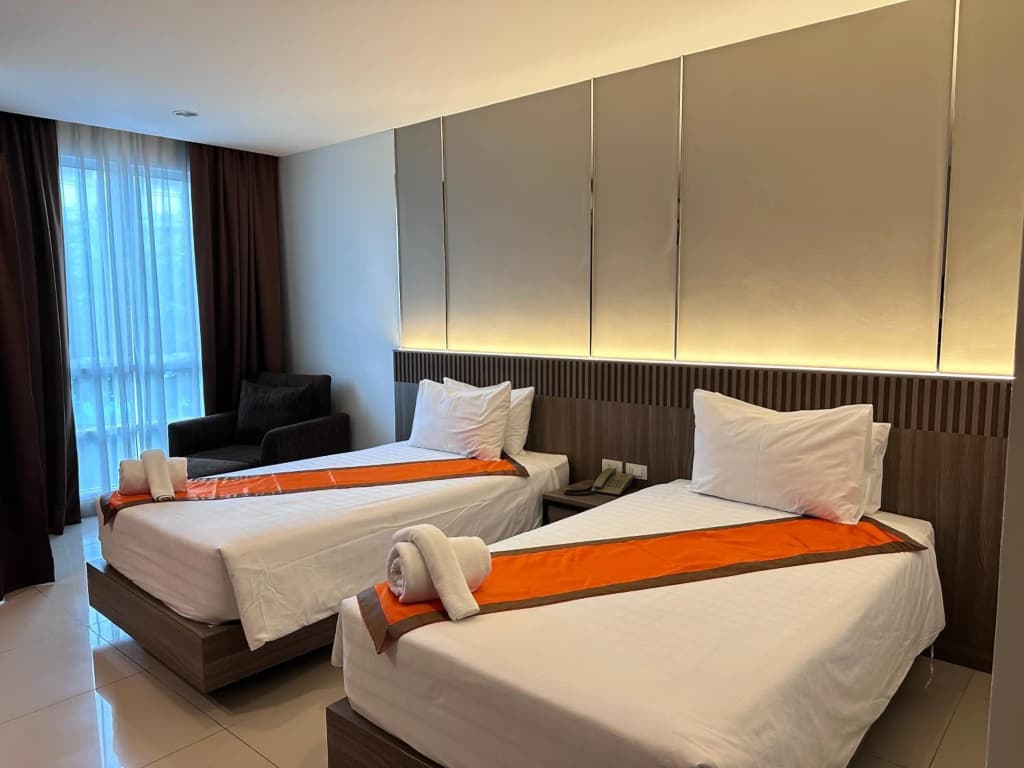 Crystal Suites Suvarnabhumi Airport - photo 5