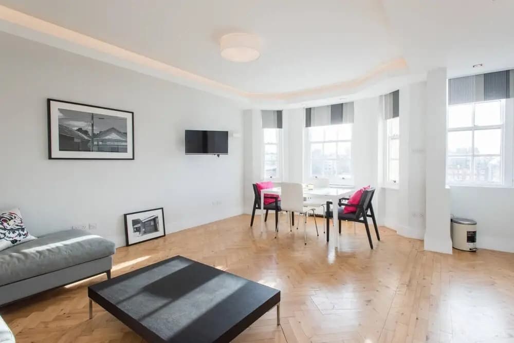 Distinctive Kensington 1-bed flat - photo 12