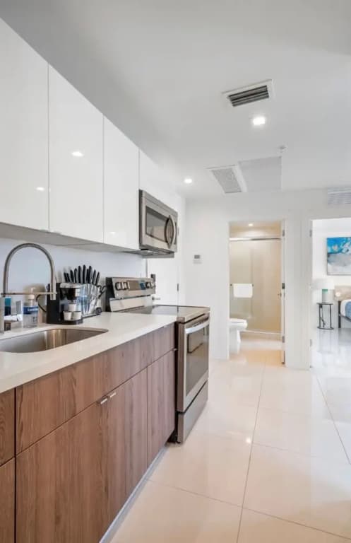 Miami Suite 304 - photo 6