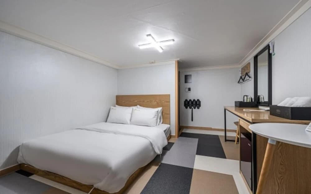 Guui Box Hotel - photo 7