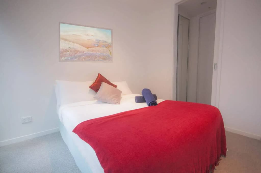 Carlson CBD Apartments - photo 6
