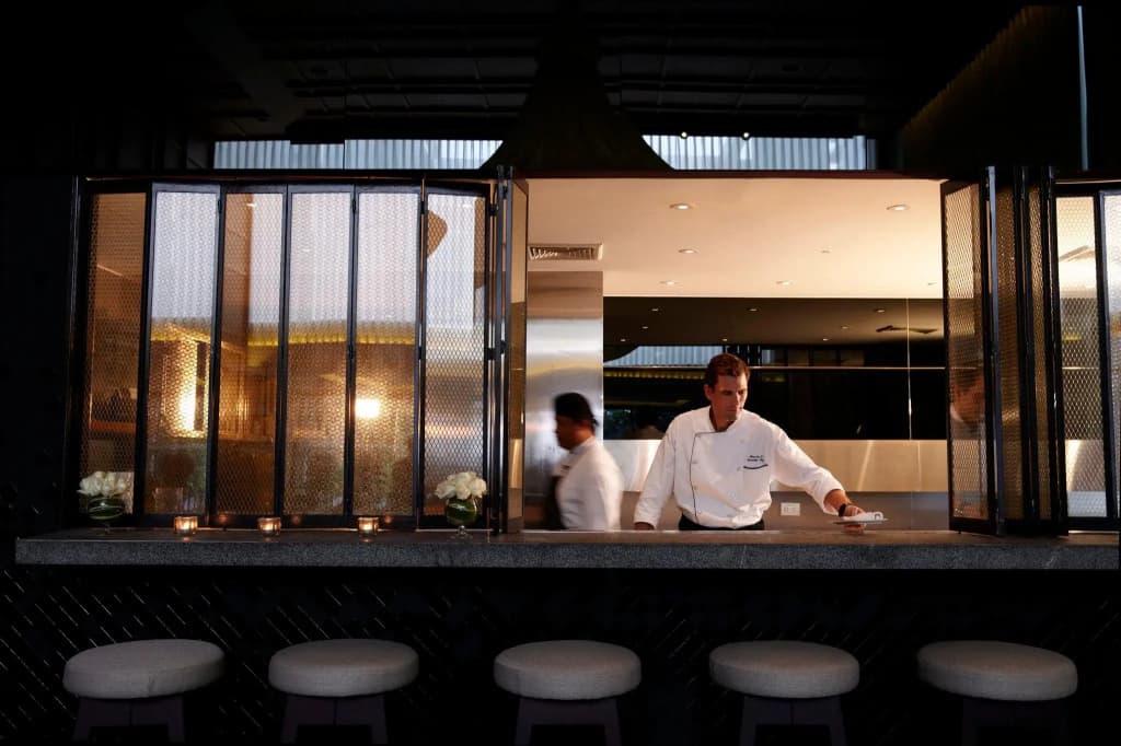 Hansar Bangkok Hotel - photo 25
