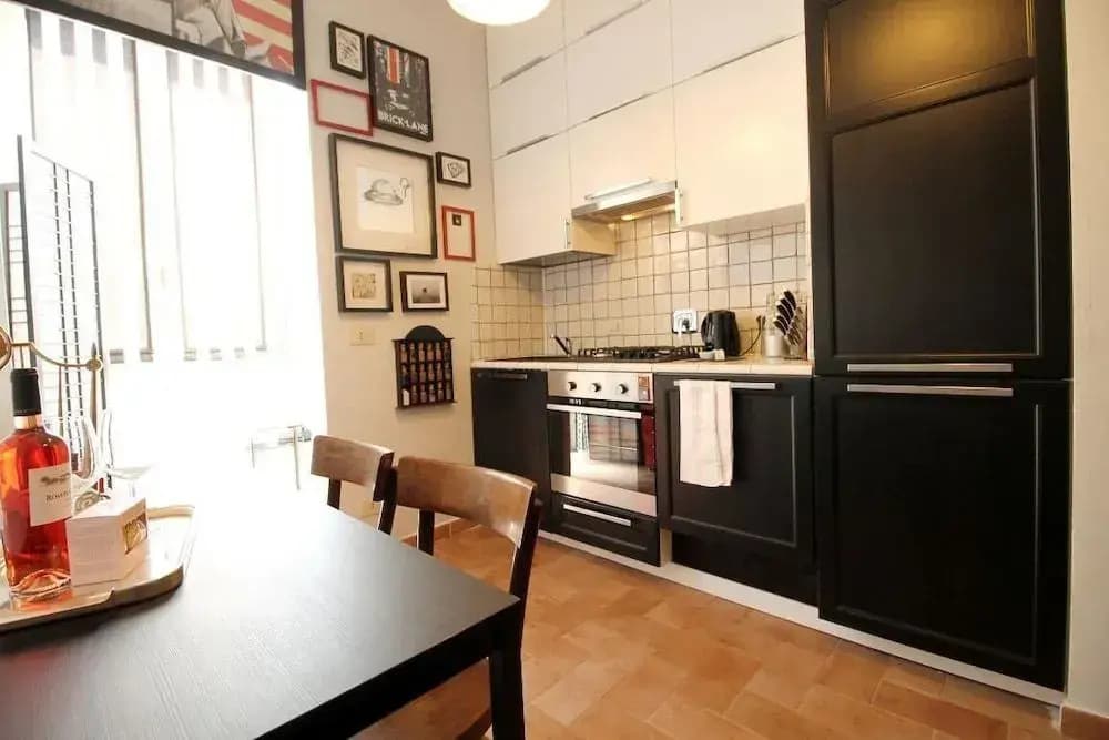 Groovy and Super-connected Apartment - photo 10