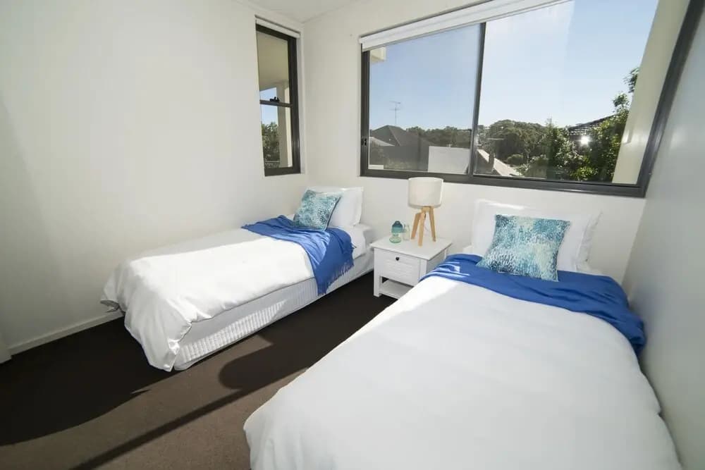 The coast (503i) - photo 12