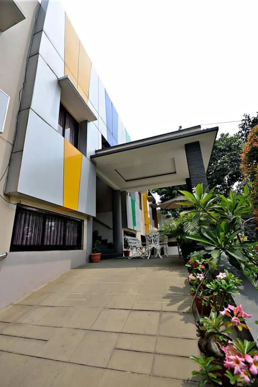 ZEN Rooms Tebet Gudang Peluru - photo 1
