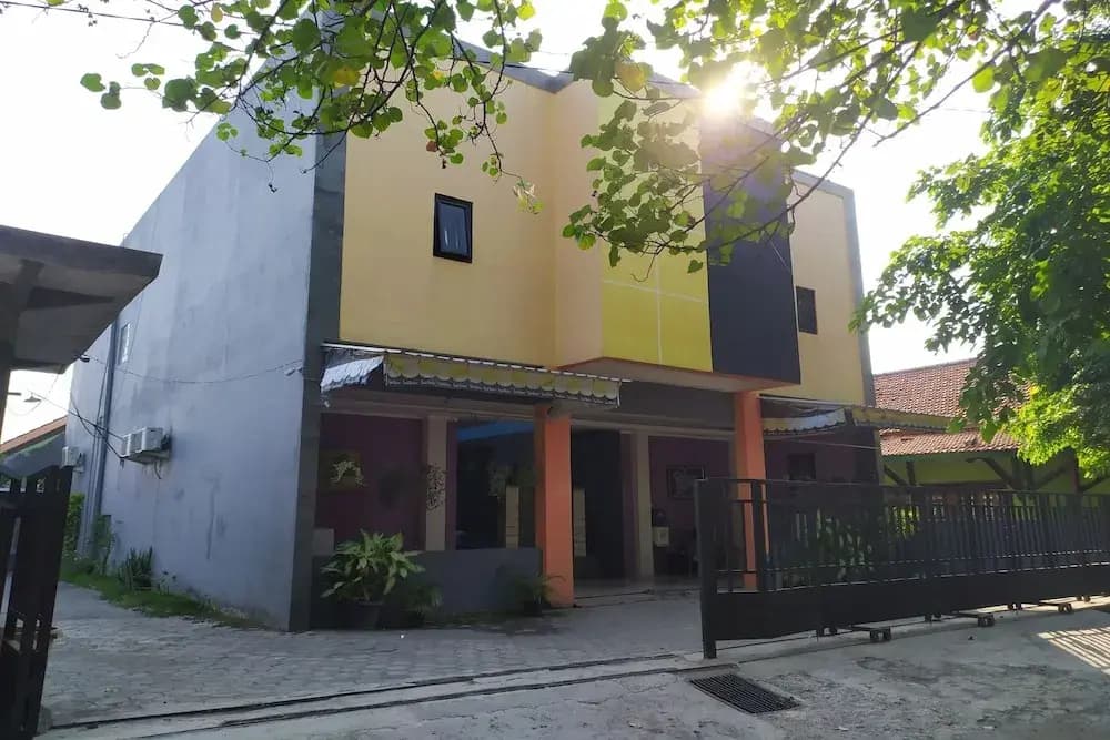 OYO 2654 Yulia Guesthouse Near Kopi Bajawa Flores NTT Tebet - photo 25