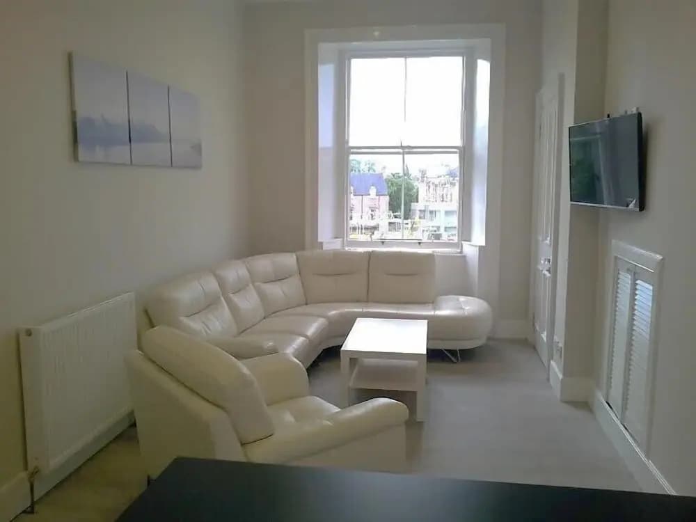 Silver Lining - Luxury Thirlestane Road - photo 3
