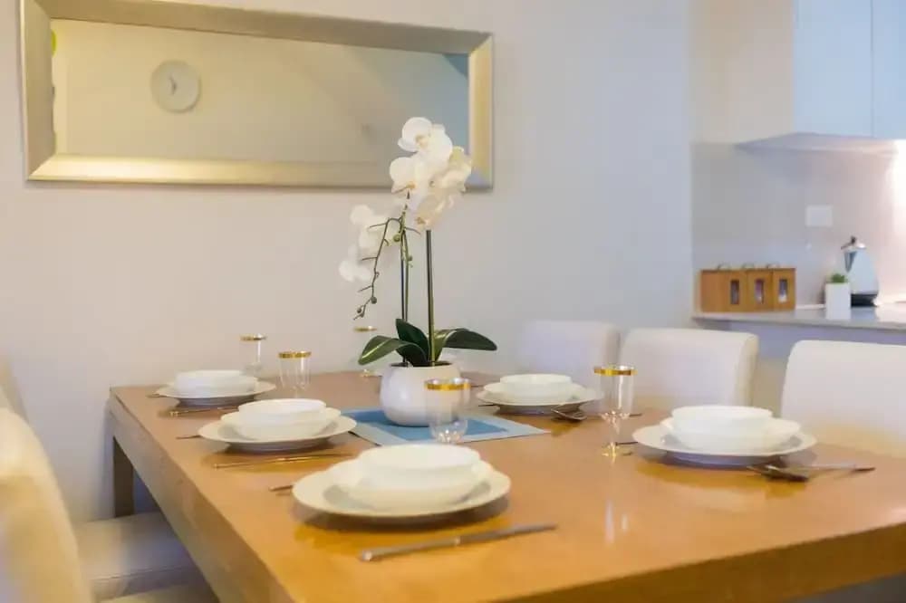 Near Airport & Train Station Stylish Two-Story Apartment - photo 13