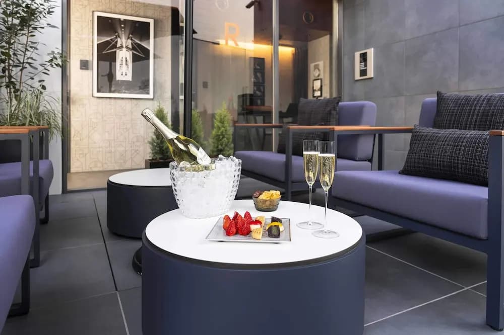 Kamo Residences by Reflections - photo 11