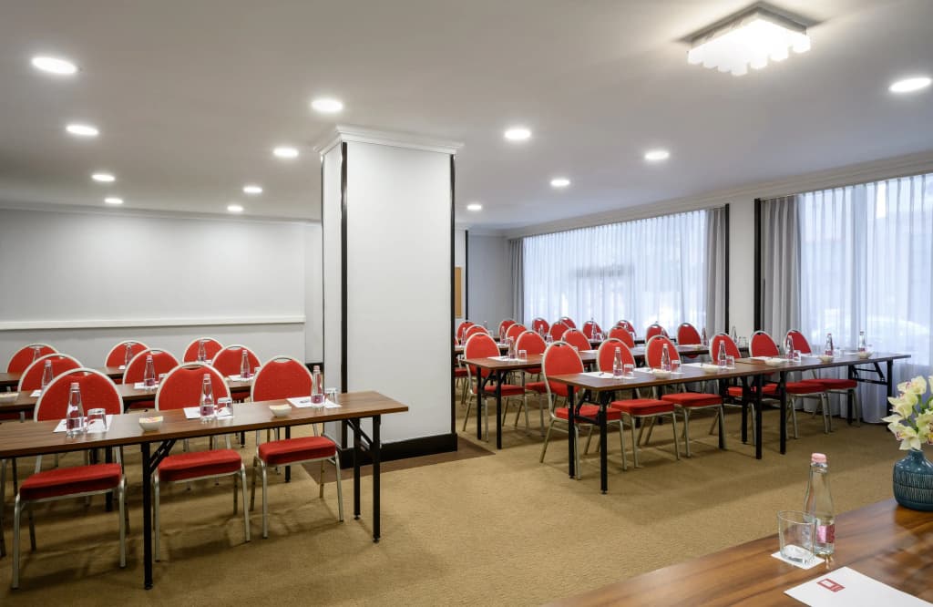 Leonardo Hotel Budapest - photo 32
