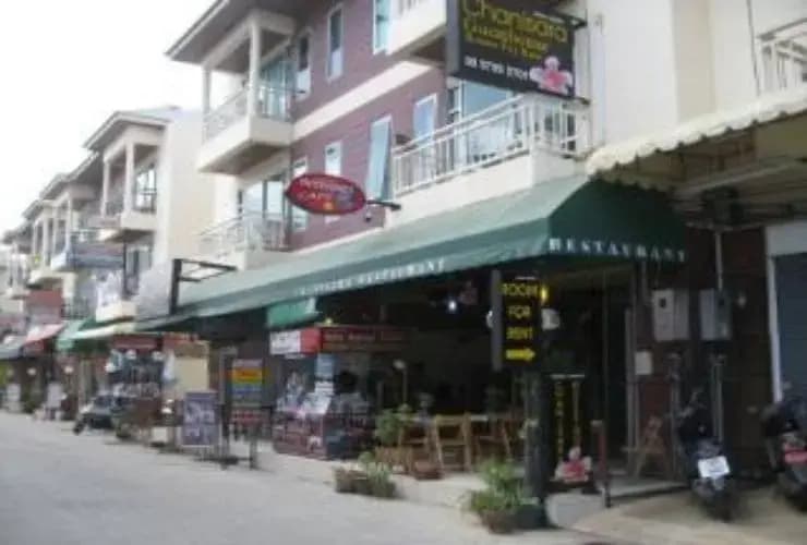 Chanisara Guesthouse - photo 11