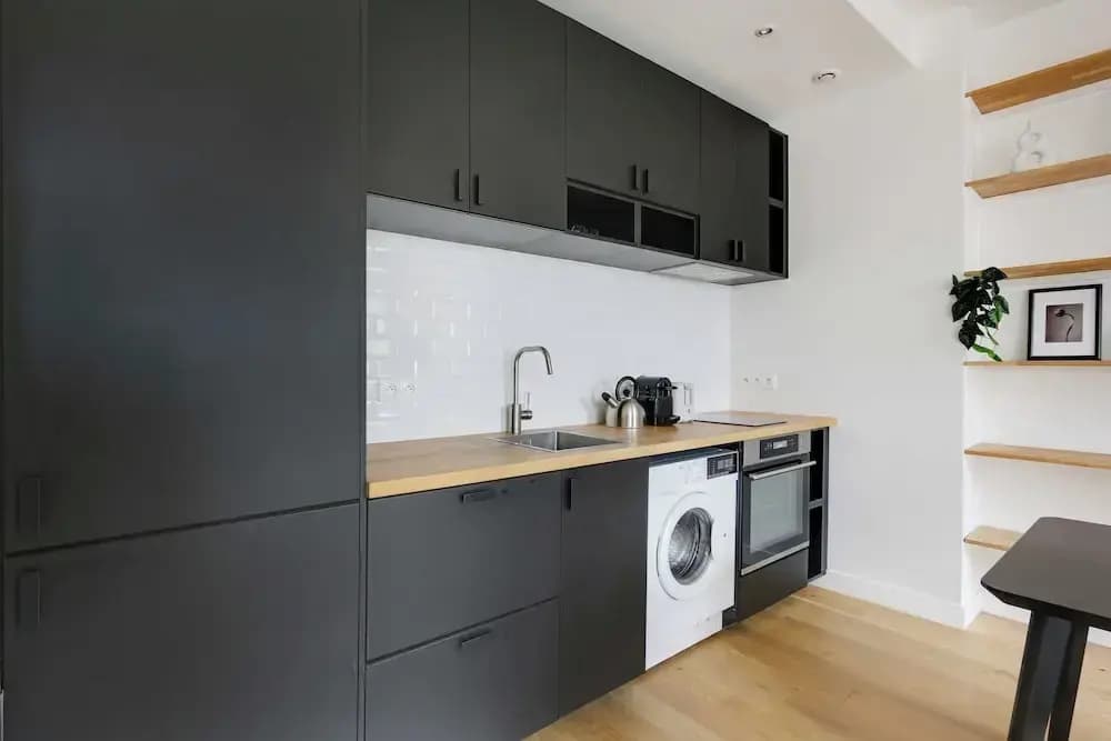 Charming Appt - 1bd/2p - Near Canal Saint Martin - photo 10