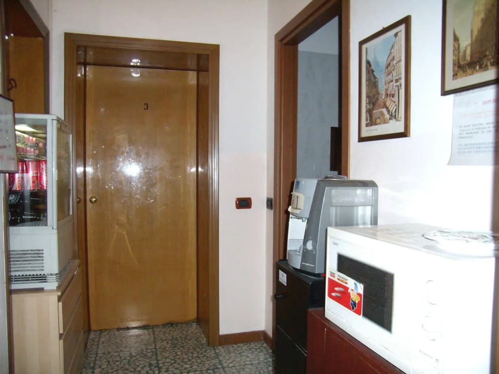 HoStel Central Station - photo 5