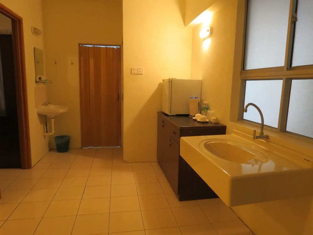 Virgo Batik Resort Teluk Batik Lumut - photo 8