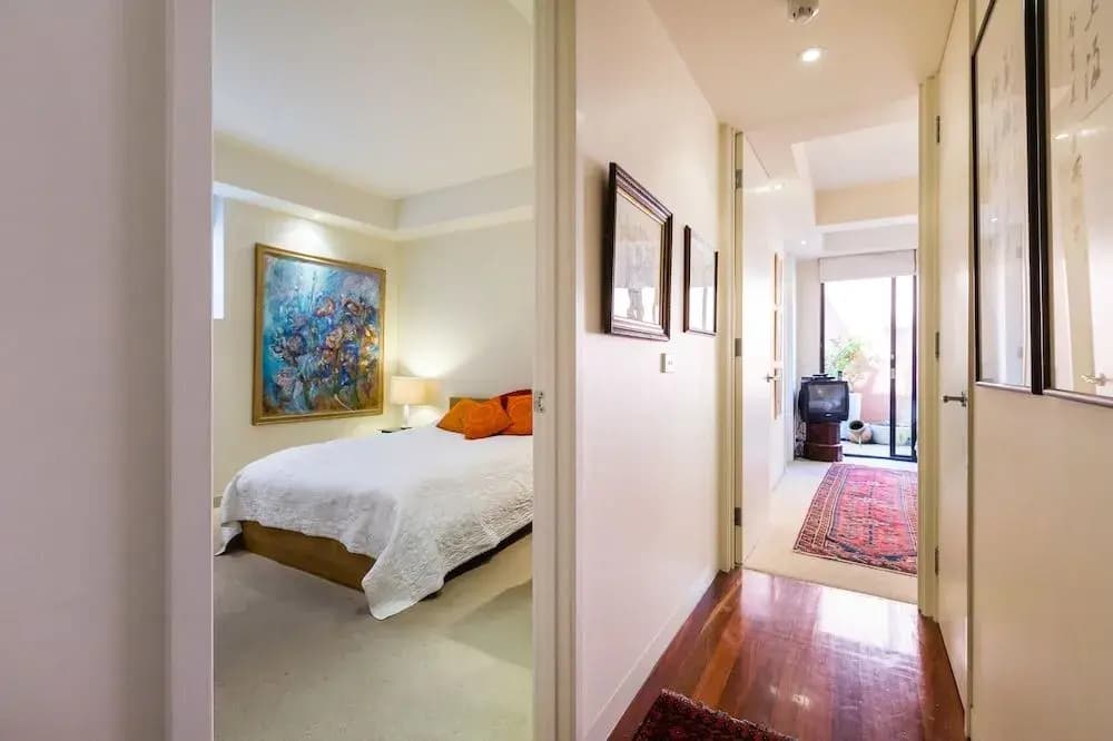 BELLE, 2BDR Melbourne Apartment - photo 4