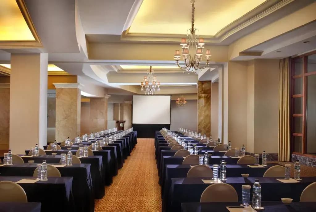 The Ritz-Carlton Jakarta, Mega Kuningan - photo 14