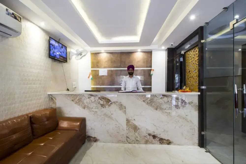 Hotel Iconic Suites - photo 17