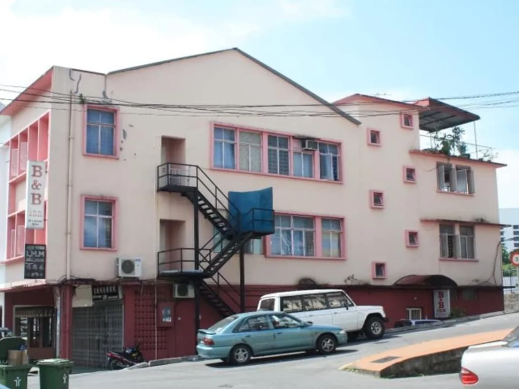 B&B Inn - Hostel - main photo