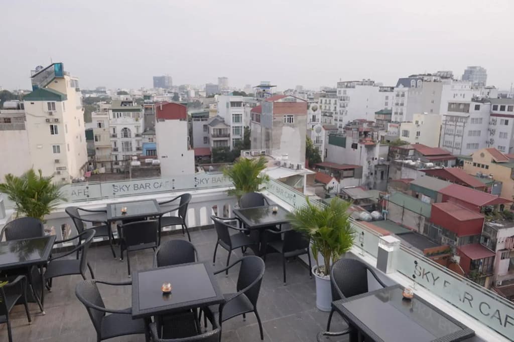 Le Petit Prince Lakeside Hotel & Rooftop Bar - photo 20