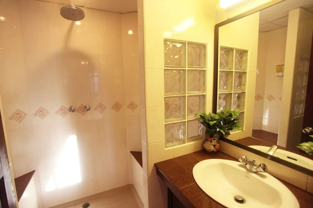 Paradise Inn - photo 8