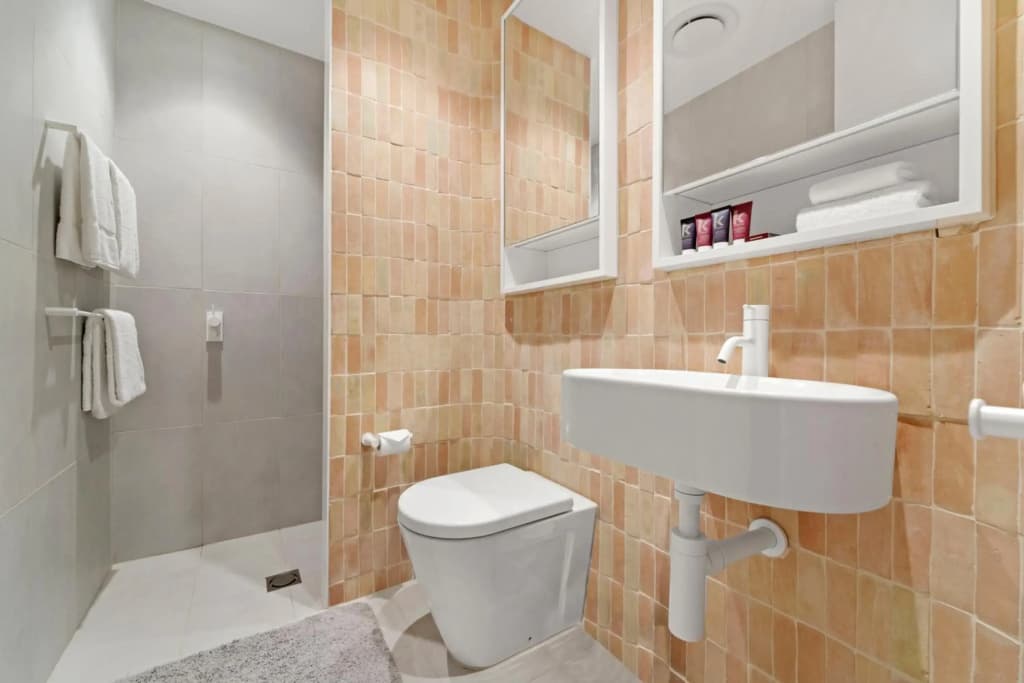 Premium Bondi Beach 2 Bedroom with Beach view and parking - photo 8