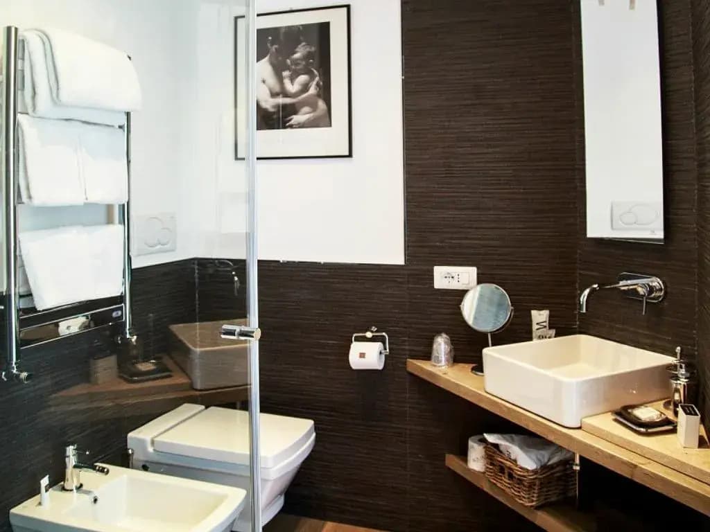 The Independent Suites Hotel - photo 15