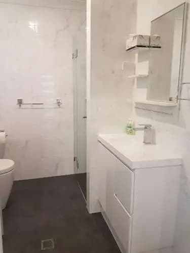 Edwin Place Apartment - photo 5