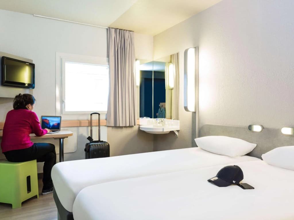 ibis budget Paris Porte de Montmartre Hotel - photo 3