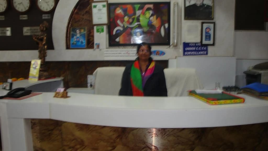Hotel Su Shree Continental 5 Minutes Walk From New Delhi Railway Station - photo 16