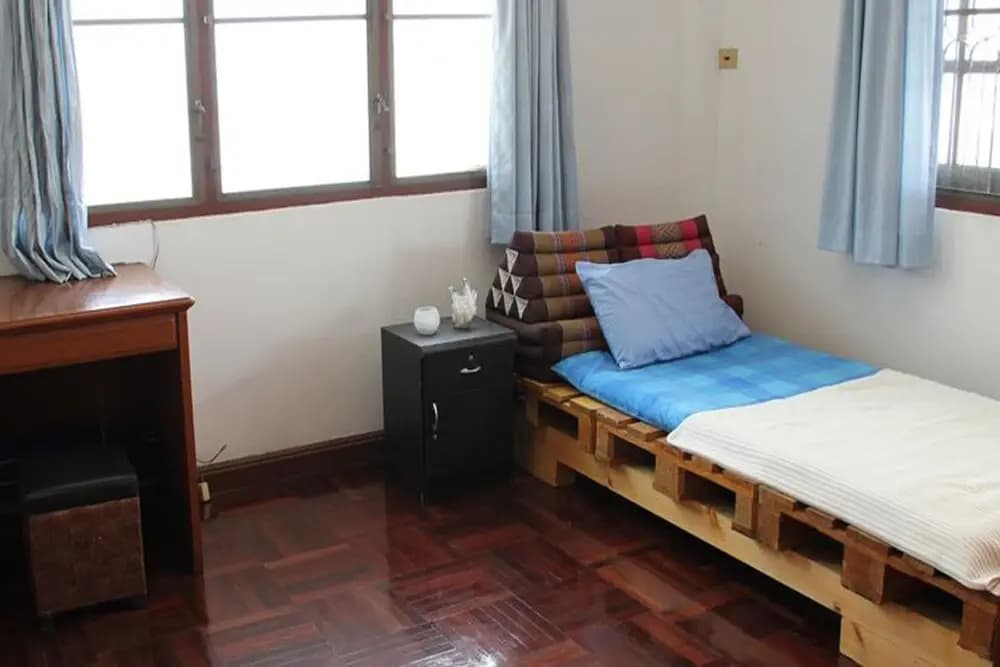 Hypnok Guesthouse - photo 11