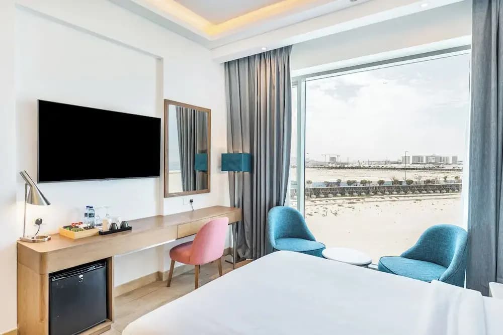 Sea Point Hotel - photo 15