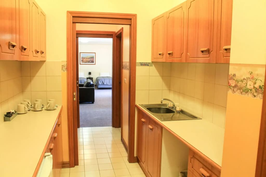 St Georges Motor Inn - photo 15