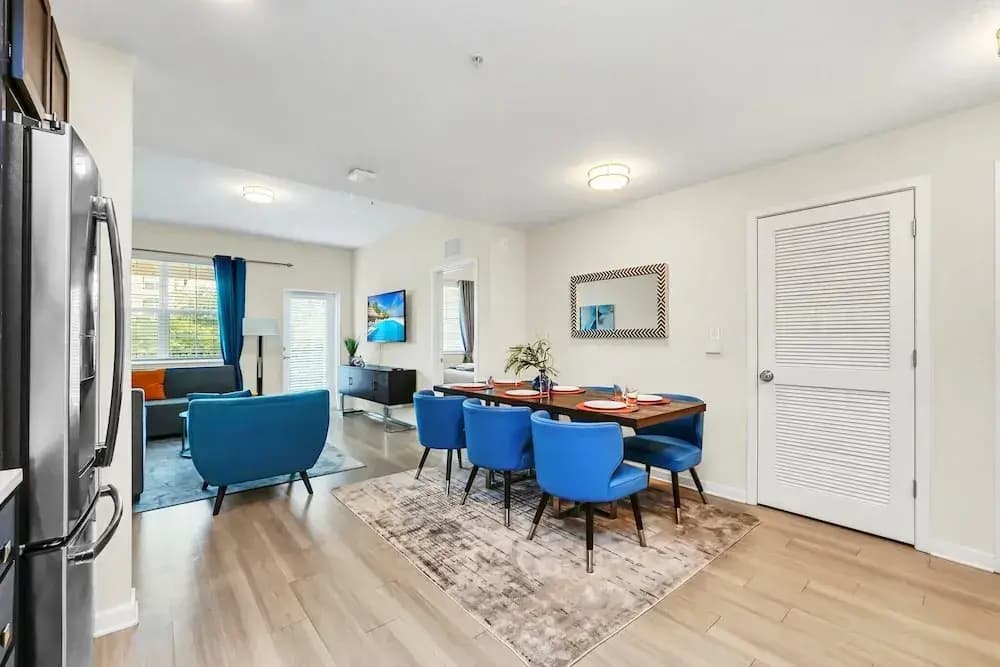 Stylish and New! 3br, Steps fr. Universal Drive - photo 36