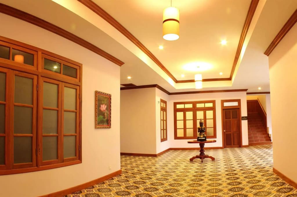 Royal Crown Hotel & Spa - photo 13