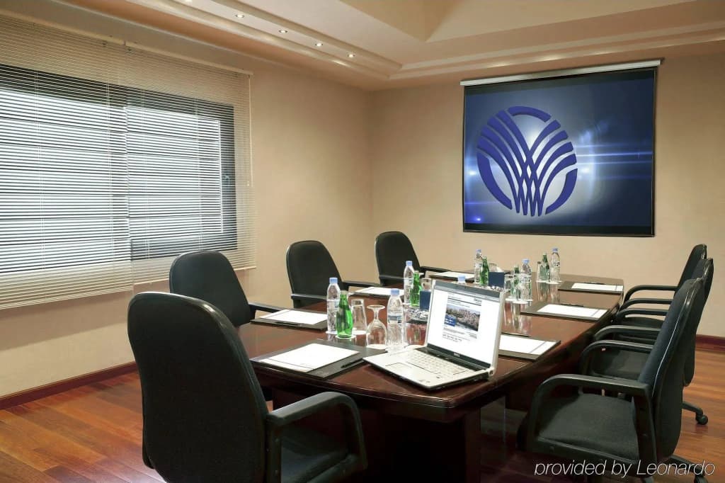 The Cove Rotana Resort - photo 8