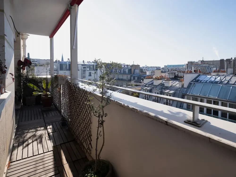 Eiffel Tower Design Residence - photo 10
